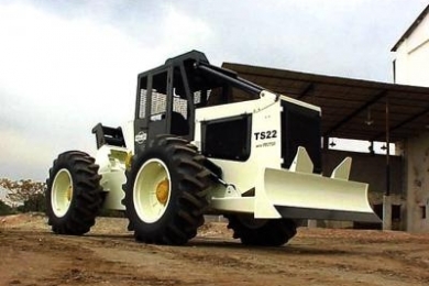 TS 22 Trator Skidder Florestal
