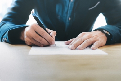  Brasil supera expectativas com abertura recorde de 394.989 vagas formais de trabalho em outubro 