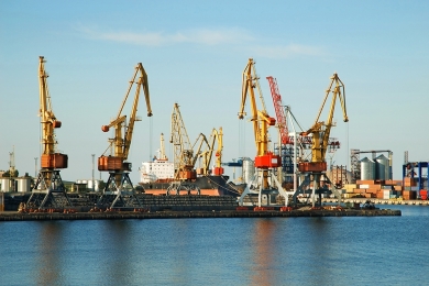 Aumento de exportações industriais traria R$ 376 bi para economia